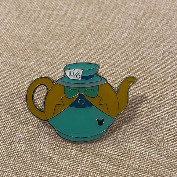 Disney Other - Mad Hatter - 2014 Hidden Mickey Series - Alice in Wonderland Teapot